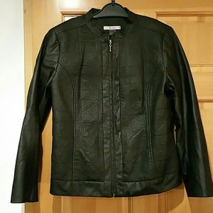 Black fitted jacket
